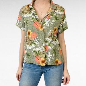 VINTAGE | White Stag Sage Moss Green Tropical Palm Hibiscus Print Hawaiian Shirt